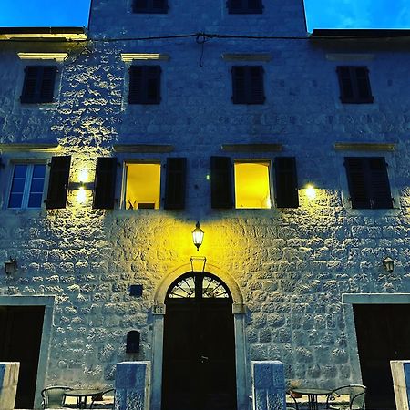 Oldmarinervilla Prčanj Exterior foto